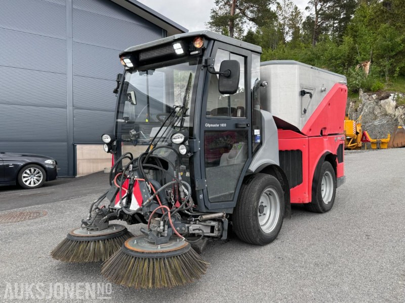 2018 Hako Citymaster 1600 - Vei, gate og gulv feiemaskin - Redskapsbærer med kosteaggregat for gang/vei og børsteaggregat for gulv - Utility/ Special vehicle: picture 1 2018 Hako Citymaster 1600 - Vei, gate og gulv feiemaskin - Redskapsbærer med kosteaggregat for gang/vei og børsteaggregat for gulv - Utility/ Special vehicle: picture 1