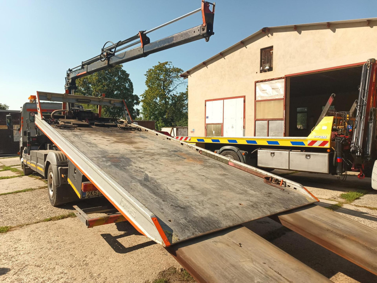 MERCEDES-BENZ Atego 1323 L - Box truck: picture 2 MERCEDES-BENZ Atego 1323 L - Box truck: picture 2