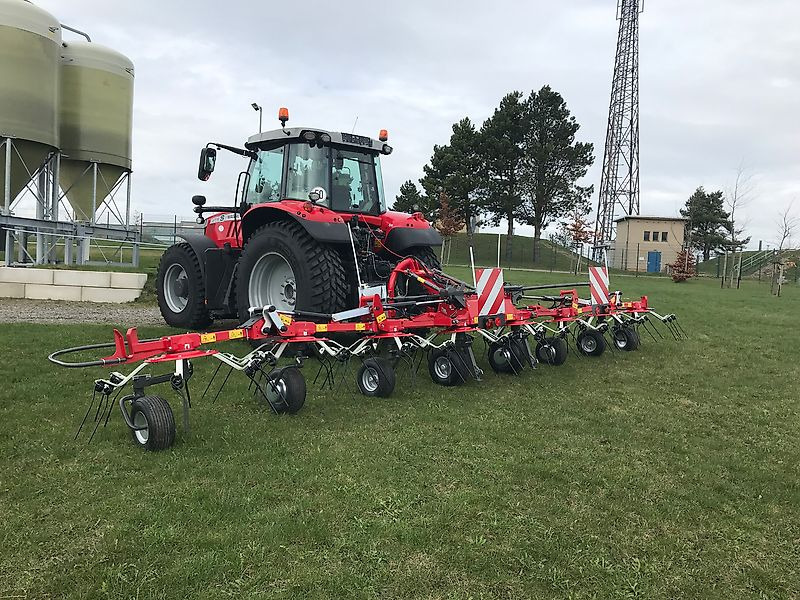 Massey Ferguson MF TD 868 DN / FELLA SANOS 8608 DN - Tedder/ Rake: picture 3 Massey Ferguson MF TD 868 DN / FELLA SANOS 8608 DN - Tedder/ Rake: picture 3