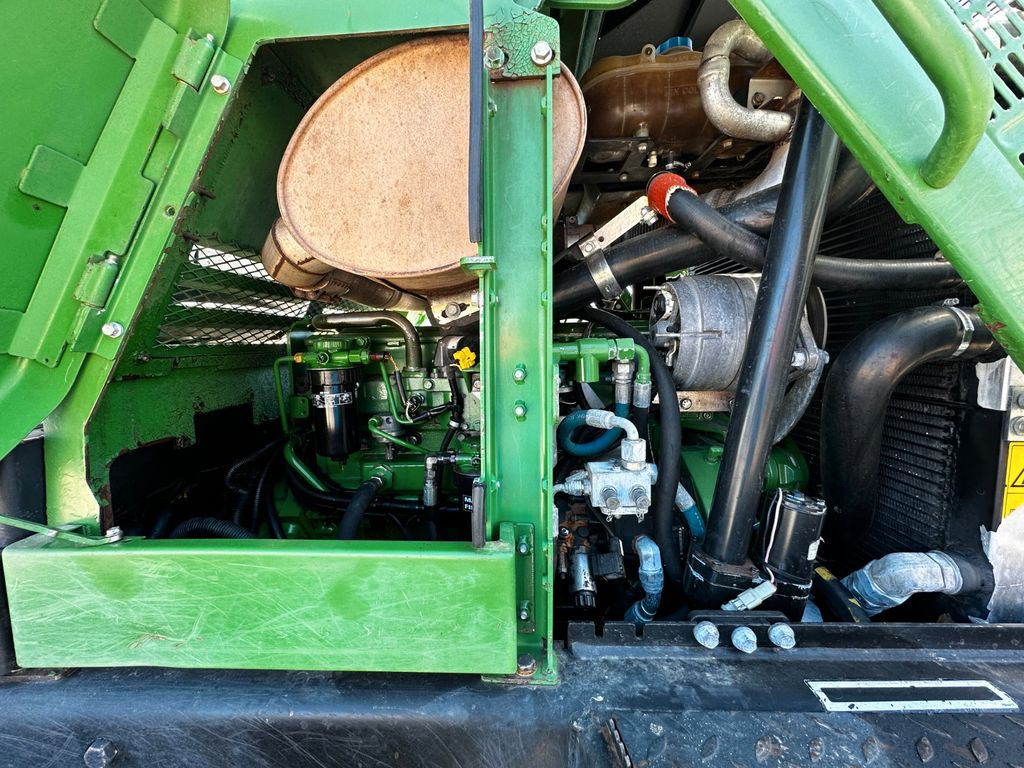 Forwarder John Deere 1210E 10m CF710 KRAN: picture 13