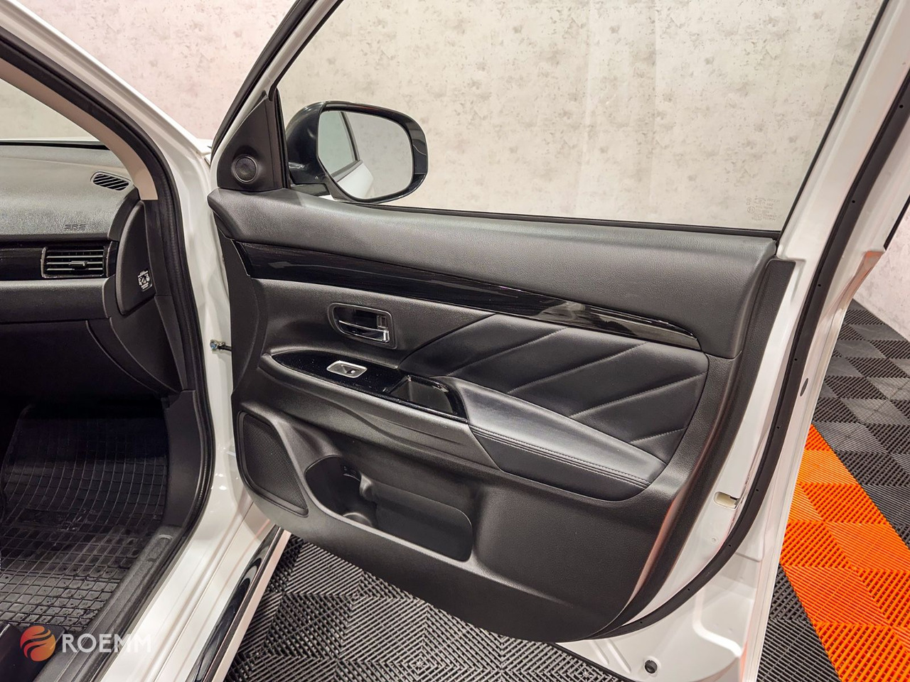 SUV Mitsubishi Outlander PHEV Basis 4WD*GARANTIE*Touchscreen*: picture 13