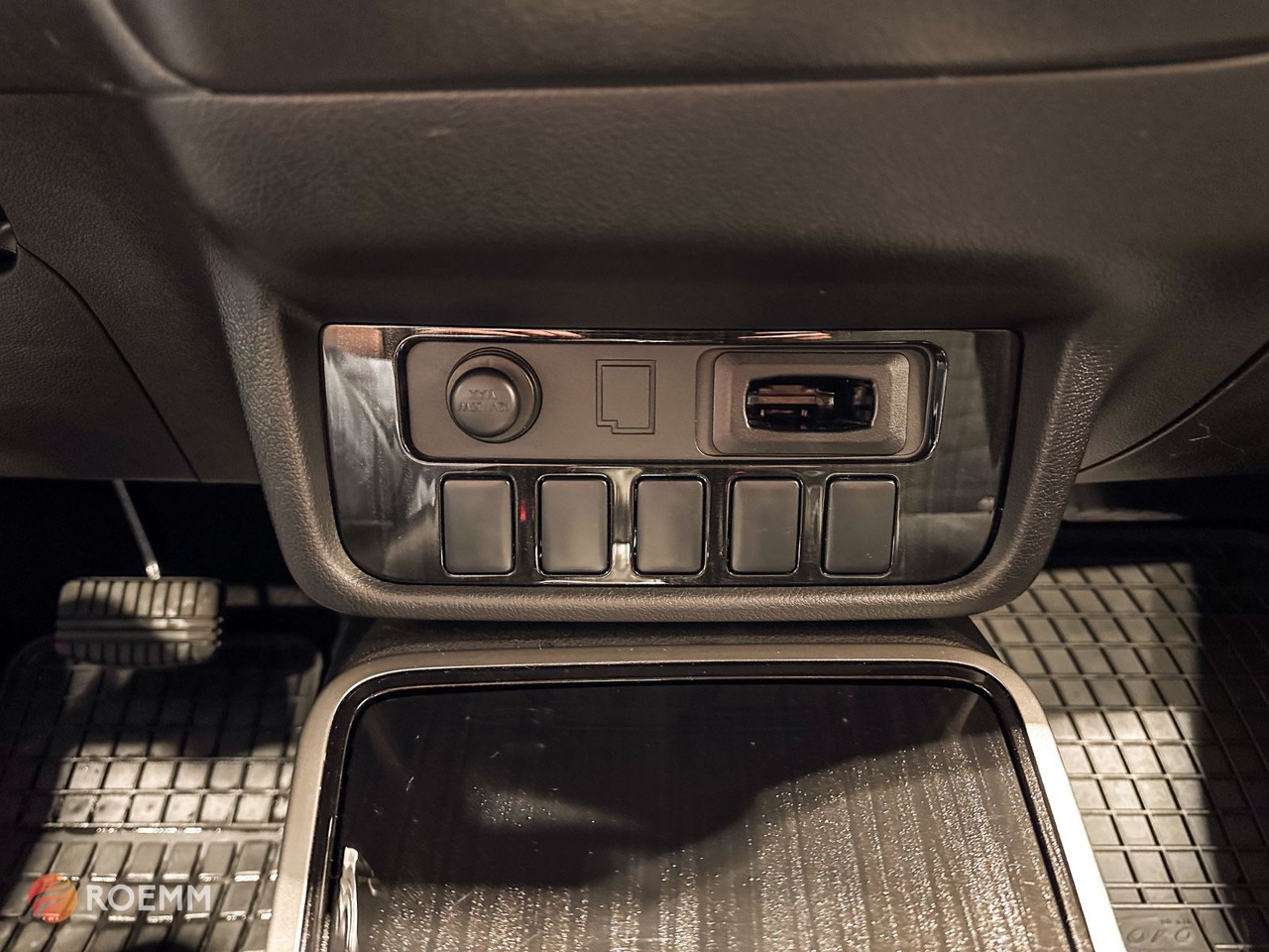 SUV Mitsubishi Outlander PHEV Basis 4WD*GARANTIE*Touchscreen*: picture 25