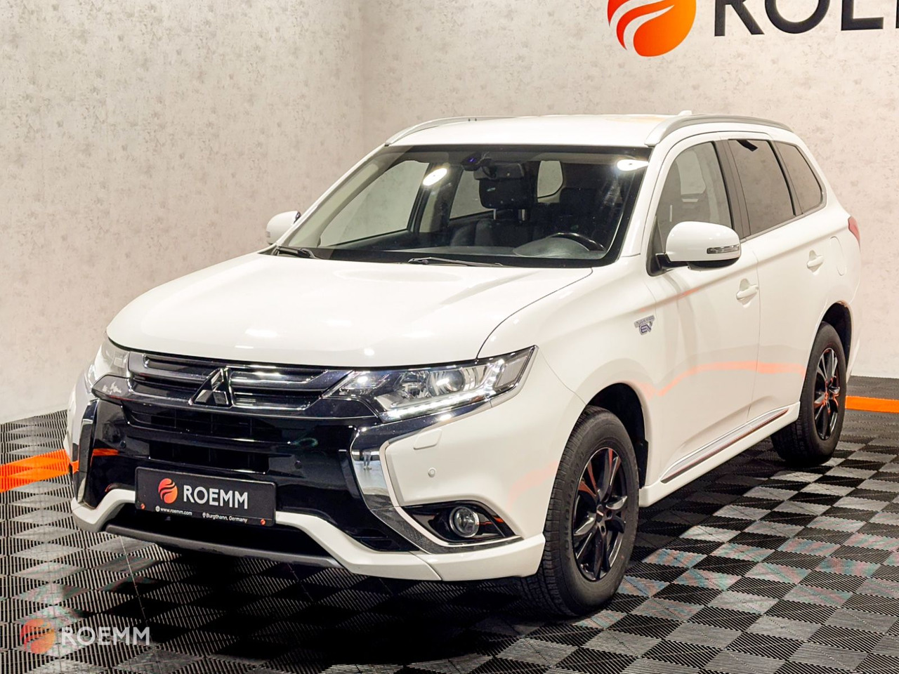Mitsubishi Outlander PHEV Basis 4WD*GARANTIE*Touchscreen* - SUV: picture 3 Mitsubishi Outlander PHEV Basis 4WD*GARANTIE*Touchscreen* - SUV: picture 3