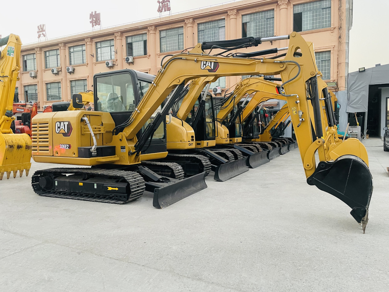 Mini excavator Caterpillar 306 Used Excavator CAT 306D 306E 3062 6 Ton Crawler Excavators Doosan DH60 DX60 Hyundai 60 for Sale: picture 10 Mini excavator Caterpillar 306 Used Excavator CAT 306D 306E 3062 6 Ton Crawler Excavators Doosan DH60 DX60 Hyundai 60 for Sale: picture 10