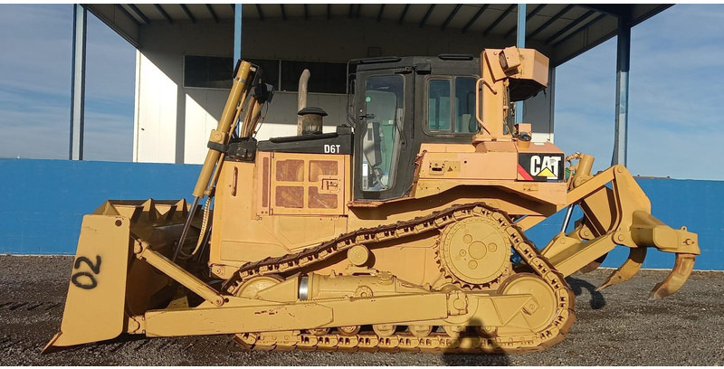 Caterpillar D6T - Bulldozer: picture 1 Caterpillar D6T - Bulldozer: picture 1