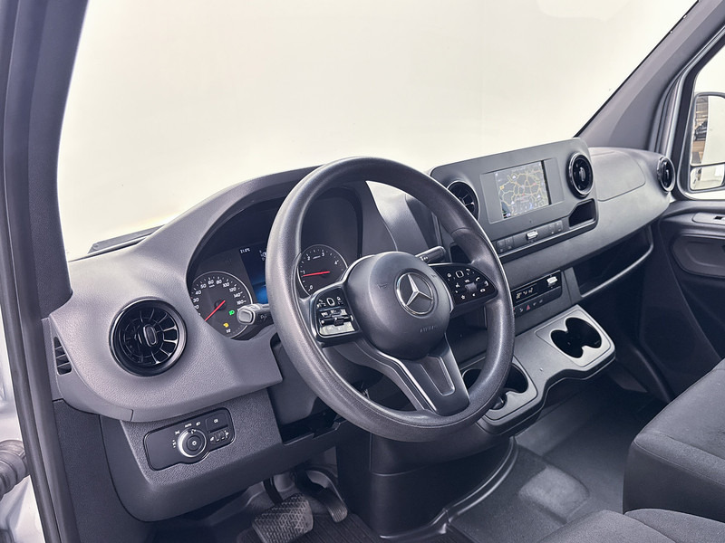 Mercedes-Benz Sprinter 314 2.2 CDI L2H2 Inrichting Navigatie Achteruitrijcamera Betimmering Cruise Control - Panel van: picture 5 Mercedes-Benz Sprinter 314 2.2 CDI L2H2 Inrichting Navigatie Achteruitrijcamera Betimmering Cruise Control - Panel van: picture 5