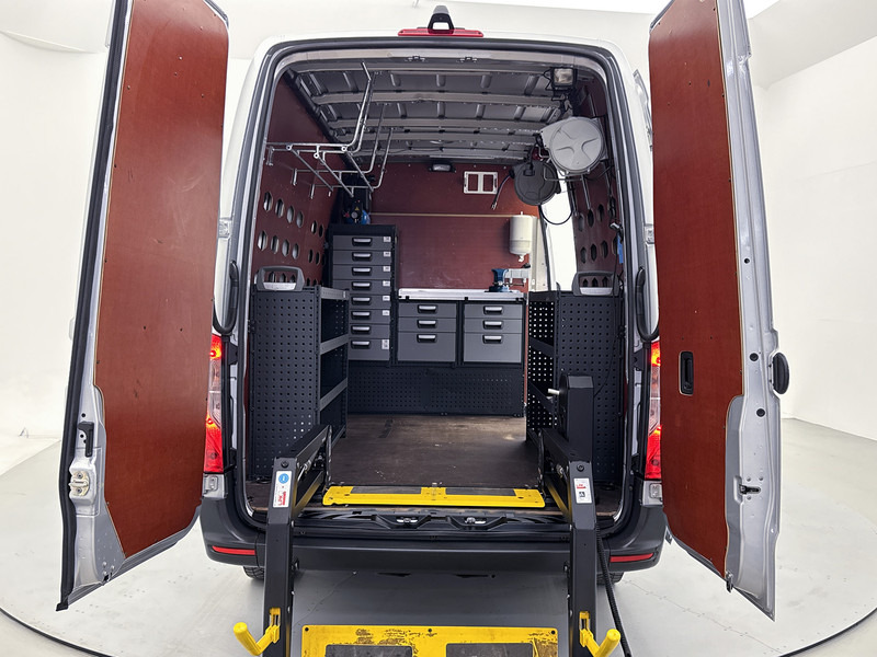 Mercedes-Benz Sprinter 315 1.9 CDI L2H2 Inrichting Navigatie Achteruitrijcamera Apple Carplay/Android Auto Cruise Control - Panel van: picture 5 Mercedes-Benz Sprinter 315 1.9 CDI L2H2 Inrichting Navigatie Achteruitrijcamera Apple Carplay/Android Auto Cruise Control - Panel van: picture 5