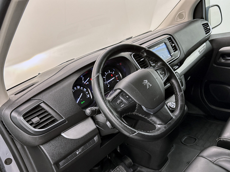 Peugeot Expert 2.0 BlueHDI 180 Standard Sport Treeplanken Xenon Achterspoiler Climate control Camera - Small van: picture 4 Peugeot Expert 2.0 BlueHDI 180 Standard Sport Treeplanken Xenon Achterspoiler Climate control Camera - Small van: picture 4