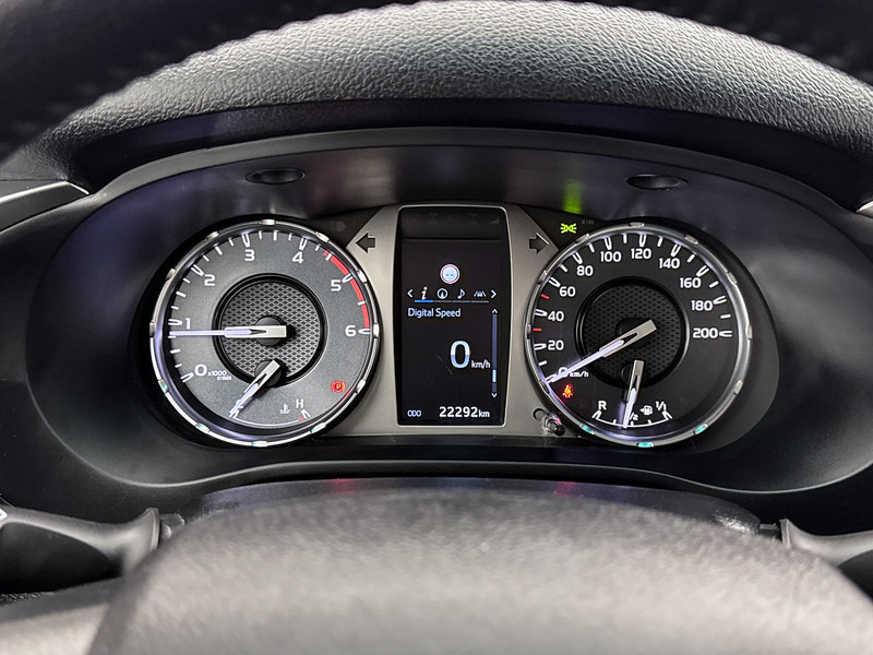 Toyota Hilux 2.4 D-4D Xtra Cab Professional Toneau cover 4x4 3.5t trekhaak Navigatie Stoelverwarming - Pickup truck: picture 5 Toyota Hilux 2.4 D-4D Xtra Cab Professional Toneau cover 4x4 3.5t trekhaak Navigatie Stoelverwarming - Pickup truck: picture 5