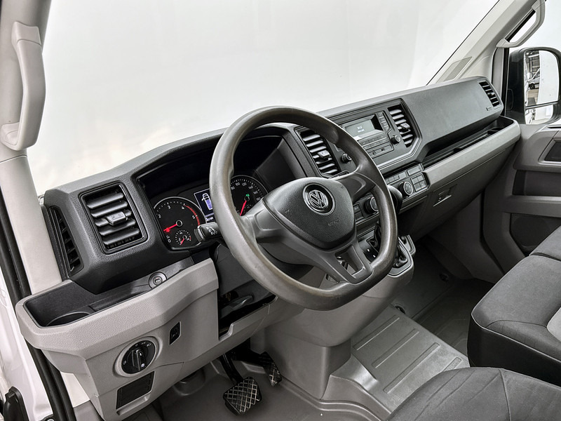 Volkswagen Crafter 35 2.0 TDI L3H3 177PK DSG Trekhaak Achteruitrijcamera Betimmering - Panel van: picture 4 Volkswagen Crafter 35 2.0 TDI L3H3 177PK DSG Trekhaak Achteruitrijcamera Betimmering - Panel van: picture 4