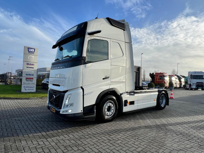 Volvo FH 460 4x2 trekker Aero / Globetrotter XL / Standclima - Tractor unit: picture 1 Volvo FH 460 4x2 trekker Aero / Globetrotter XL / Standclima - Tractor unit: picture 1