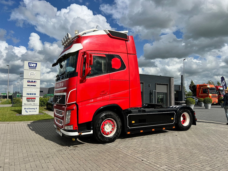 Volvo FH 460 4x2 trekker Globetrotter XL / 2x Fuel Tank / Standclima - Tractor unit: picture 1 Volvo FH 460 4x2 trekker Globetrotter XL / 2x Fuel Tank / Standclima - Tractor unit: picture 1
