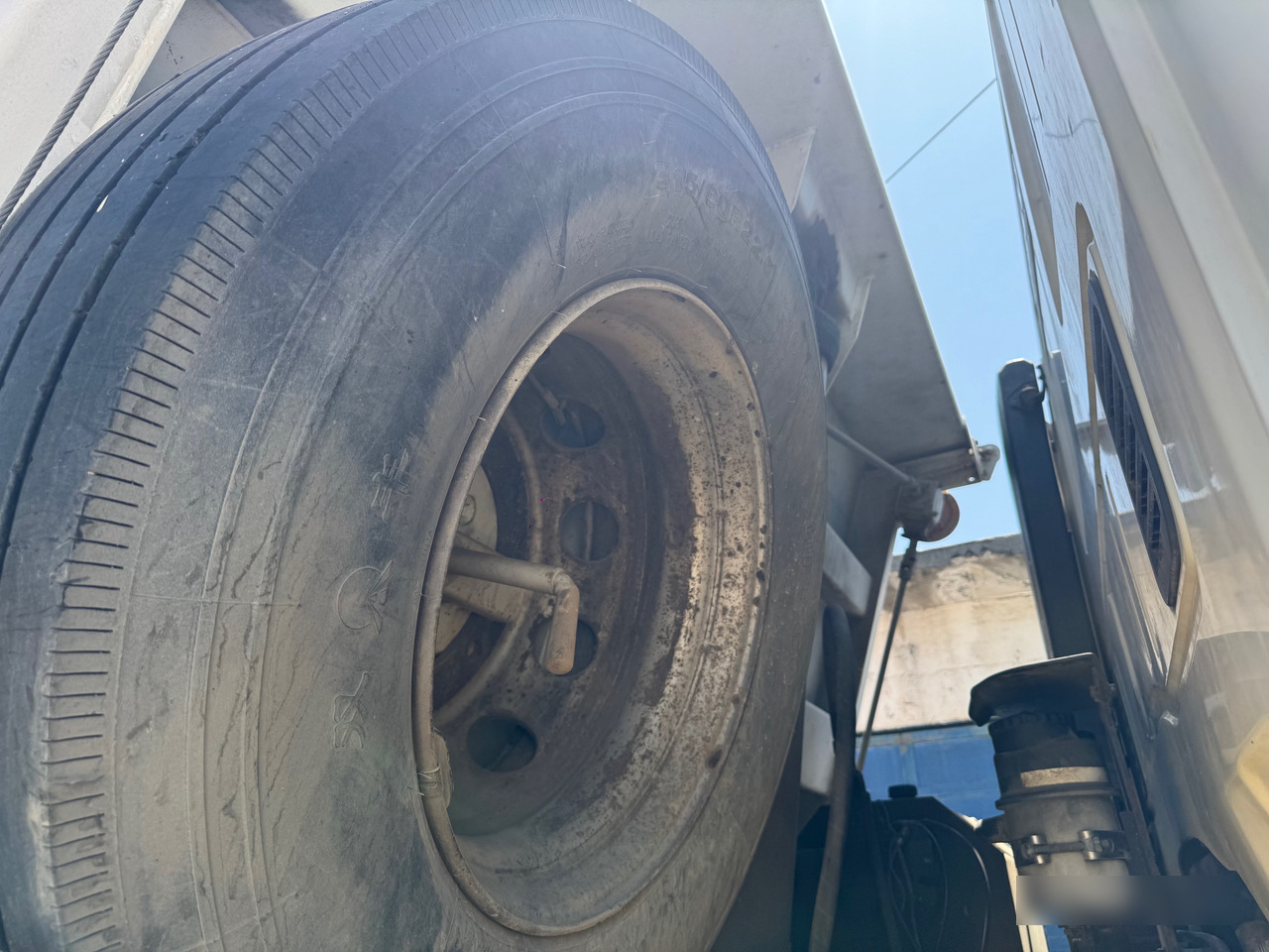 Truck IVECO EuroTrakker 410 2009 Euro 4 Cursor 13 Klima : Sasiu GROS , Multi: picture 8 Truck IVECO EuroTrakker 410 2009 Euro 4 Cursor 13 Klima : Sasiu GROS , Multi: picture 8