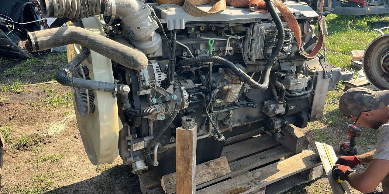 MAN D2676LF78 truck - Engine for Truck: picture 2 MAN D2676LF78 truck - Engine for Truck: picture 2