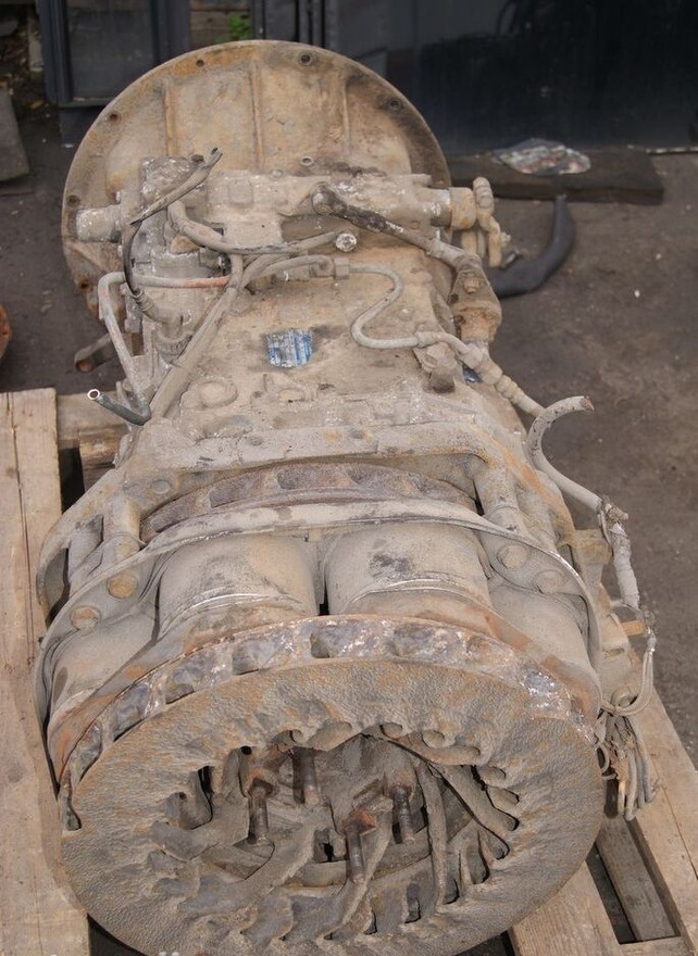 ZF 8S180 Neoplan - Gearbox for Bus: picture 2 ZF 8S180 Neoplan - Gearbox for Bus: picture 2