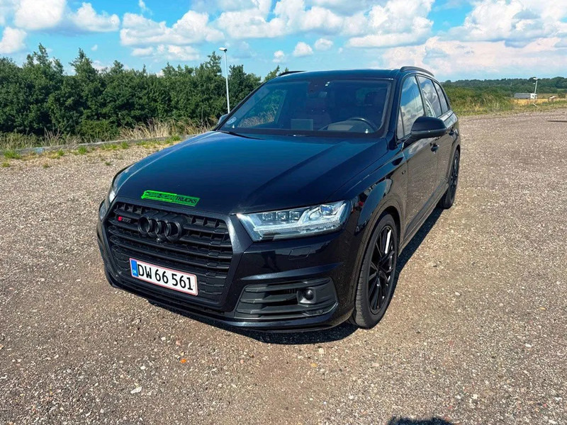 Audi SQ7 Black Edition. panoramo sun roof. . oil heater. head up display. 21" alu weels. night vision. B&O sound system. - SUV: picture 3 Audi SQ7 Black Edition. panoramo sun roof. . oil heater. head up display. 21" alu weels. night vision. B&O sound system. - SUV: picture 3