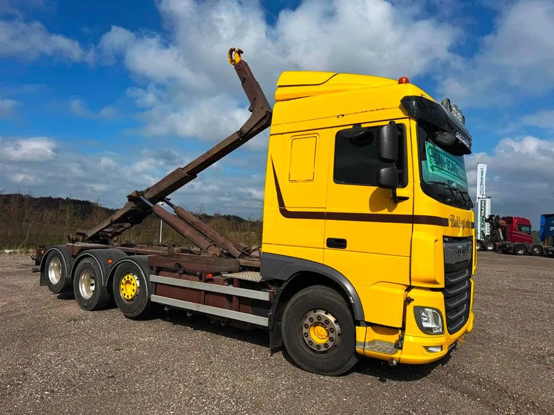 DAF XF 530 Hoglift with knæk arm. - Hook lift truck: picture 3 DAF XF 530 Hoglift with knæk arm. - Hook lift truck: picture 3