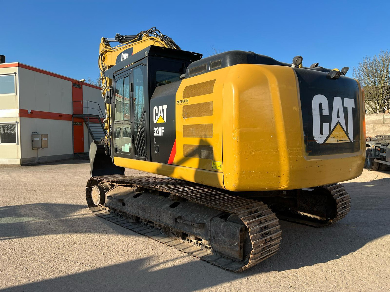 Caterpillar 320FL - Crawler excavator: picture 2 Caterpillar 320FL - Crawler excavator: picture 2