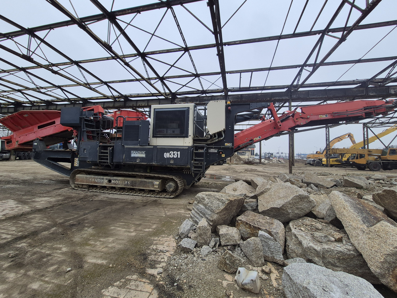 SANDVIK QH331 - Cone crusher: picture 3 SANDVIK QH331 - Cone crusher: picture 3