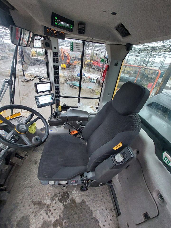 Wheel loader VOLVO L150H: picture 14