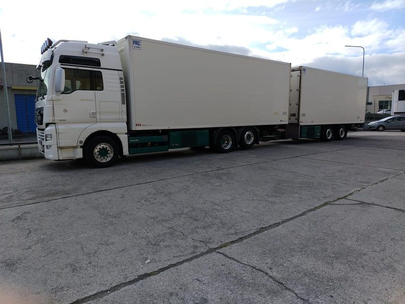 AUTOTRENO FRIGO MAN TGX TGX 26.580 6x2-4 LL - Isothermal truck: picture 1 AUTOTRENO FRIGO MAN TGX TGX 26.580 6x2-4 LL - Isothermal truck: picture 1
