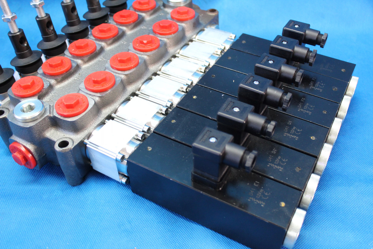 6 Sections Directional Control Valve Galtech Q95 120 l/min 31 GPM Electric solen for HDS-edged and cranes. - Ground support equipment: picture 4 6 Sections Directional Control Valve Galtech Q95 120 l/min 31 GPM Electric solen for HDS-edged and cranes. - Ground support equipment: picture 4