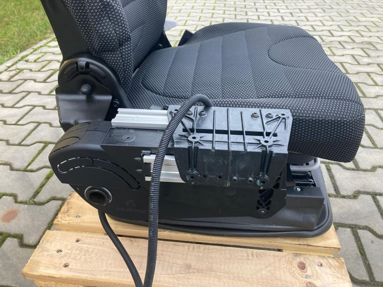 GRAMMER SITZ FENDT IDEAL - Seat for Agricultural machinery: picture 5 GRAMMER SITZ FENDT IDEAL - Seat for Agricultural machinery: picture 5