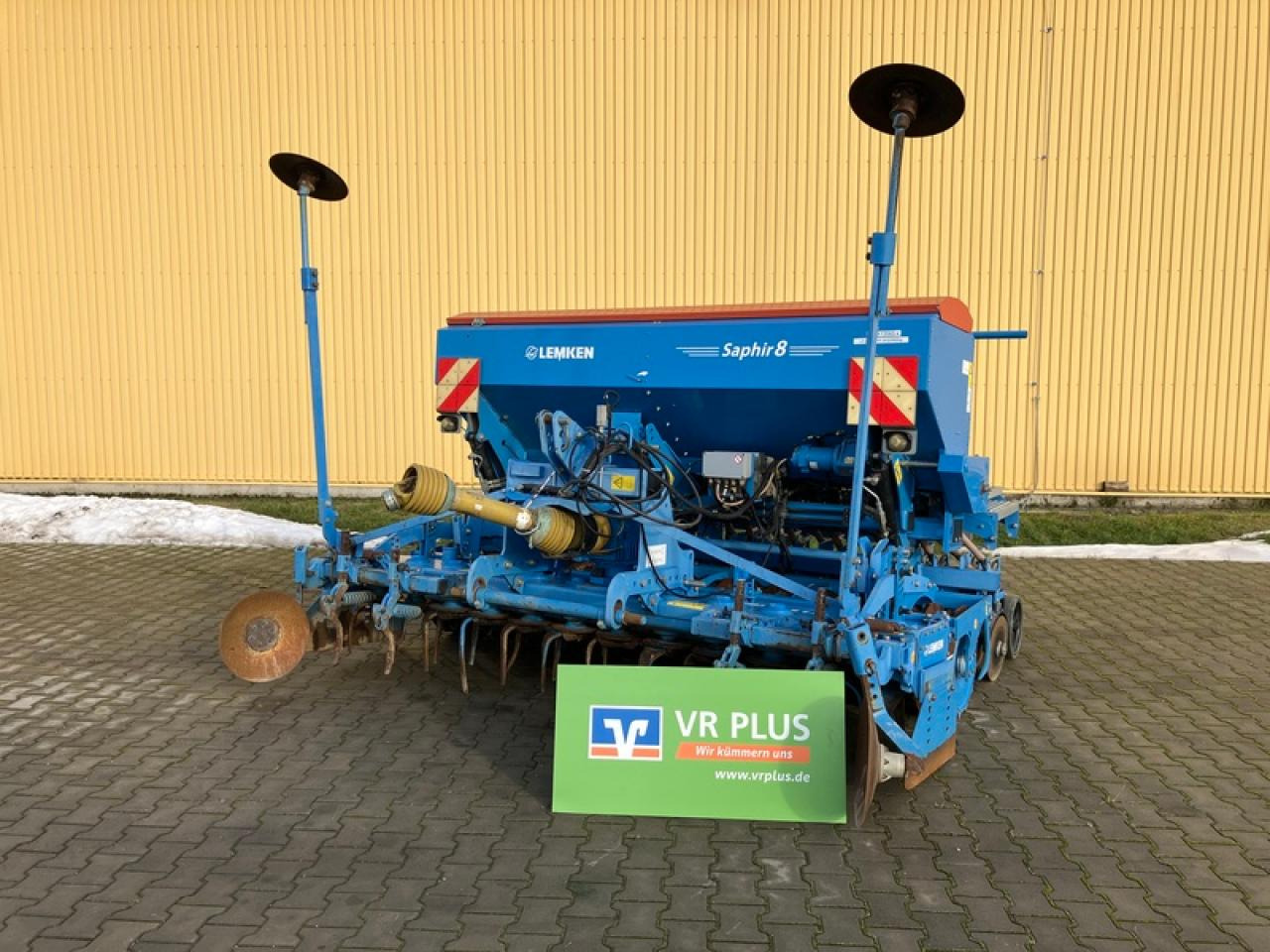 Lemken SAPHIR 8/300 + ZIRKON 10/300 - Combine seed drill: picture 1 Lemken SAPHIR 8/300 + ZIRKON 10/300 - Combine seed drill: picture 1