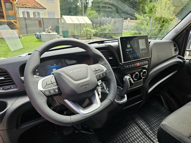 IVECO Daily 35S18HA8V DOKA Snoeks Mixto Hi-Matic 16m³ - Panel van, Combi van: picture 4 IVECO Daily 35S18HA8V DOKA Snoeks Mixto Hi-Matic 16m³ - Panel van, Combi van: picture 4