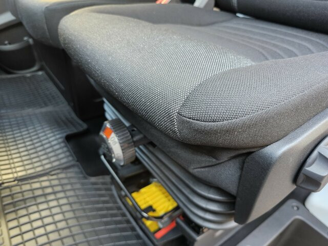 IVECO Daily 35S18HA8V Hi-Matic 18m³ Modell 2025 MY24... - Panel van: picture 2 IVECO Daily 35S18HA8V Hi-Matic 18m³ Modell 2025 MY24... - Panel van: picture 2