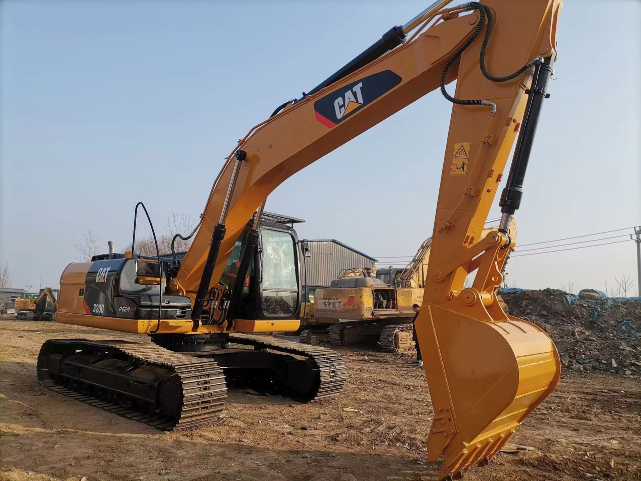 CAT 320DL used excavator - Crawler excavator: picture 2 CAT 320DL used excavator - Crawler excavator: picture 2
