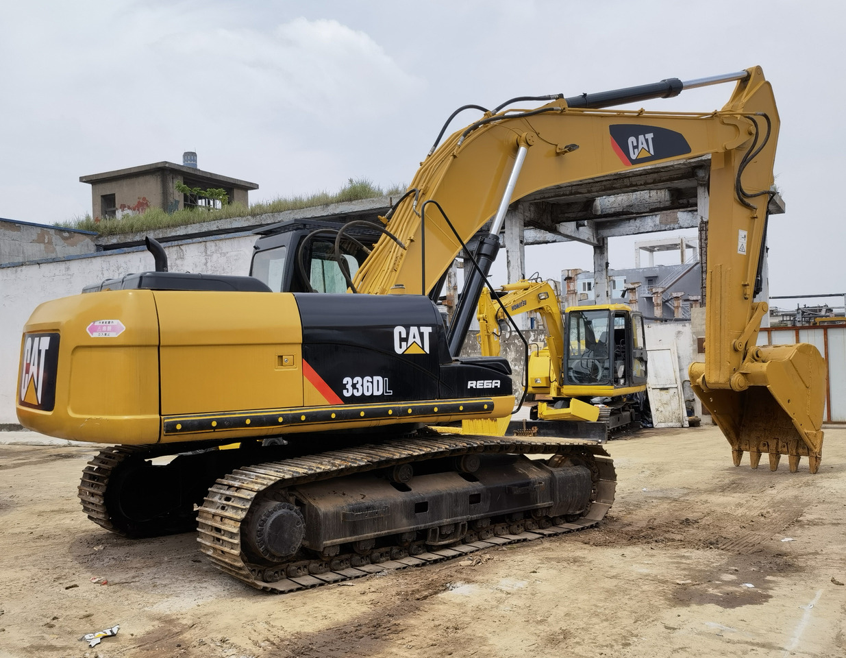 CAT 336DL Excavator - Crawler excavator: picture 3 CAT 336DL Excavator - Crawler excavator: picture 3