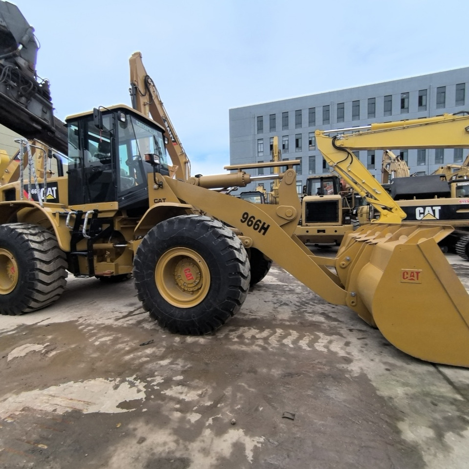 CAT 966H Wheel Loader - Wheel loader: picture 1 CAT 966H Wheel Loader - Wheel loader: picture 1