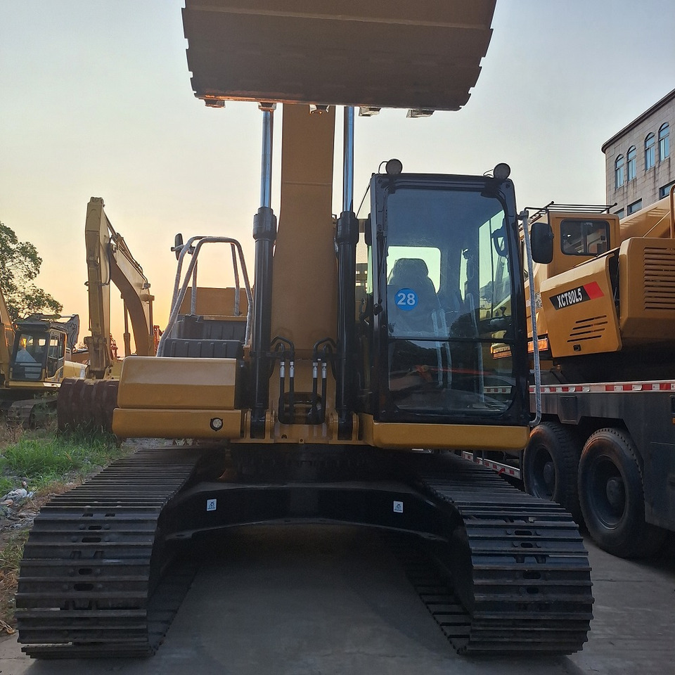 CAT320GC - Crawler excavator: picture 2 CAT320GC - Crawler excavator: picture 2