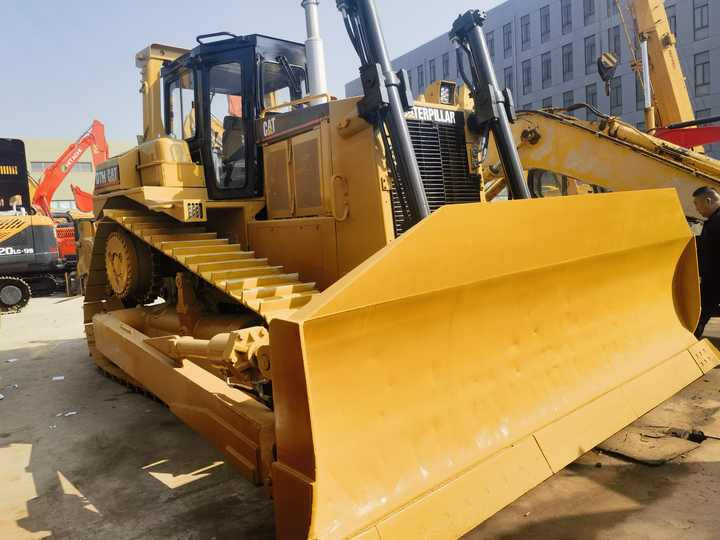 Cheap Price Used CAT Bulldozer machine Japan Caterpillar D7H D7R bulldozer dozer for sale - Bulldozer: picture 4 Cheap Price Used CAT Bulldozer machine Japan Caterpillar D7H D7R bulldozer dozer for sale - Bulldozer: picture 4