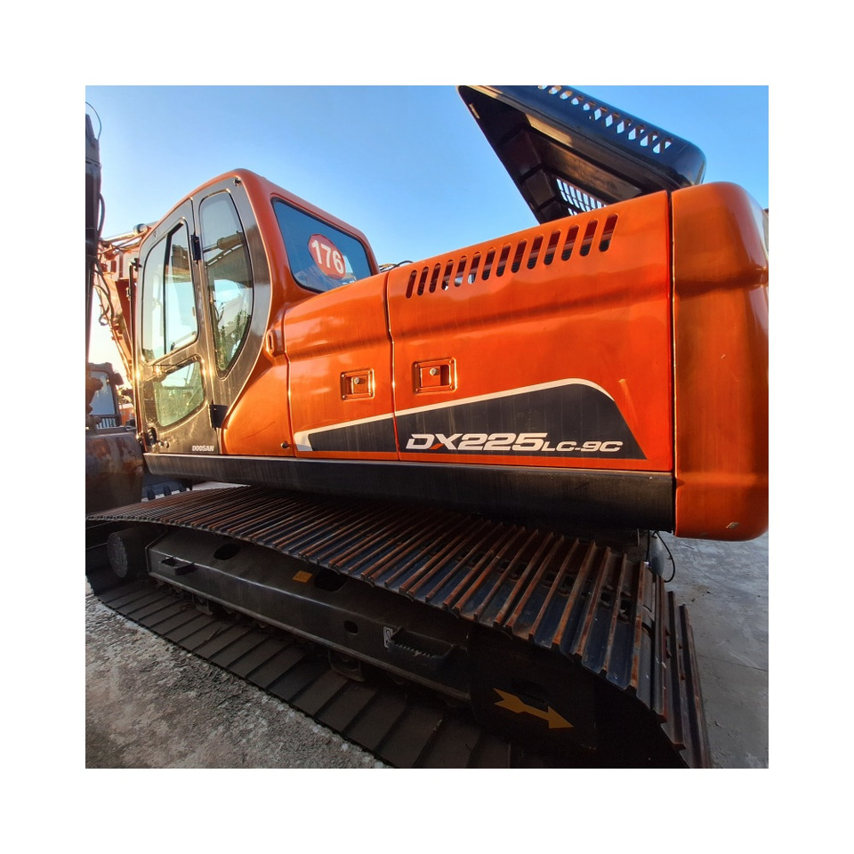 Doosan Dx225LC-9C Crawler Excavator - Crawler excavator: picture 3 Doosan Dx225LC-9C Crawler Excavator - Crawler excavator: picture 3