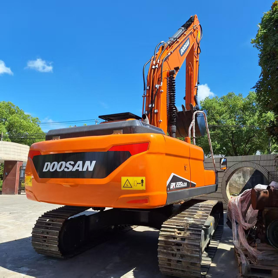 Doosan Dx225LCA Crawler Excavator - Crawler excavator: picture 1 Doosan Dx225LCA Crawler Excavator - Crawler excavator: picture 1