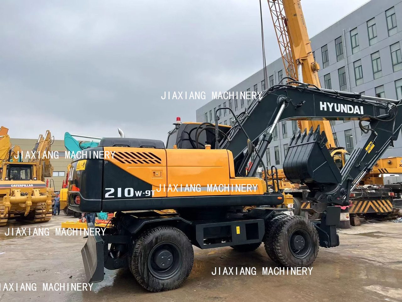 Hyundai 210w-9 wheel excavator - Wheel excavator: picture 1 Hyundai 210w-9 wheel excavator - Wheel excavator: picture 1