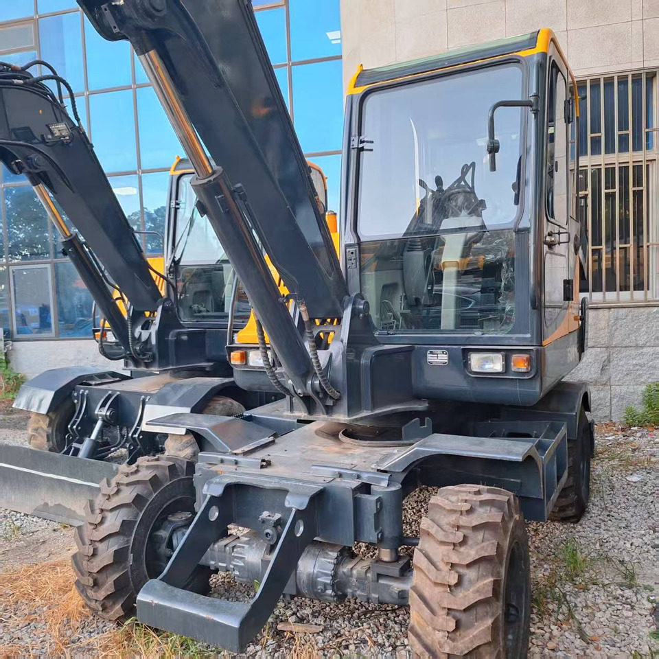 Hyundai 60wvs  excavator - Wheel excavator: picture 2 Hyundai 60wvs  excavator - Wheel excavator: picture 2