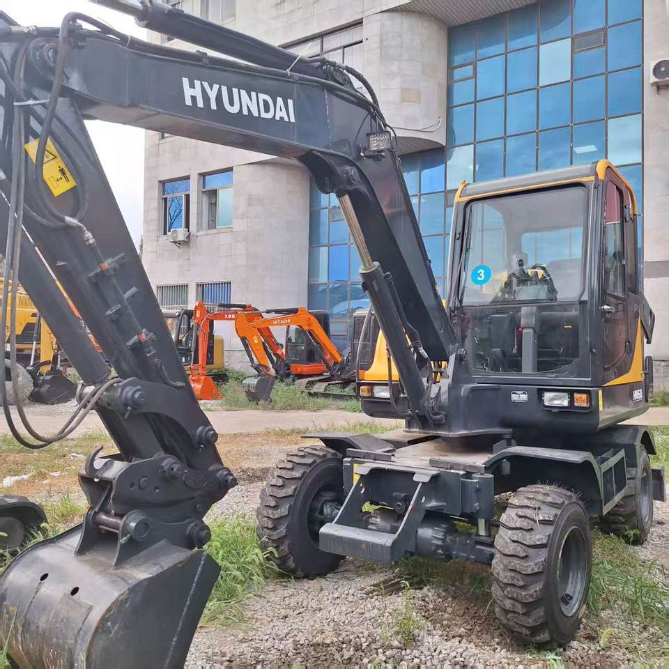 Hyundai HW60  excavator - Wheel excavator: picture 3 Hyundai HW60  excavator - Wheel excavator: picture 3