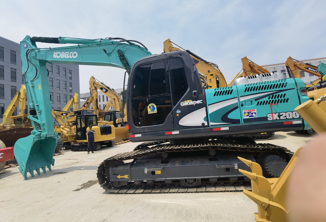 KOBELCO Kobelco SK200-8 Crawler excavator - Crawler excavator: picture 5 KOBELCO Kobelco SK200-8 Crawler excavator - Crawler excavator: picture 5