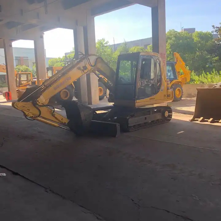 Komatsu PC60 Second-Hand Excavator for Sale Core Components Include Engine Pump Motor - Excavator: picture 5 Komatsu PC60 Second-Hand Excavator for Sale Core Components Include Engine Pump Motor - Excavator: picture 5