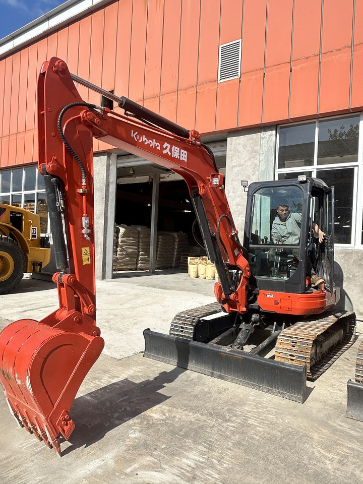 Mini excavator Kubota KX165 excavator: picture 6