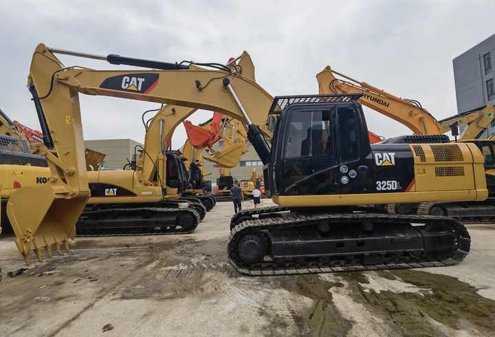 Caterpillar used excavators cat325d cat325dl 330d excavators machine good price cat325dl for sale - Crawler excavator: picture 3 Caterpillar used excavators cat325d cat325dl 330d excavators machine good price cat325dl for sale - Crawler excavator: picture 3