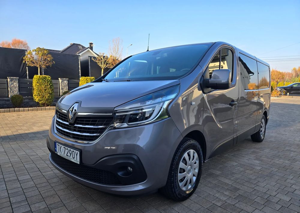 Renault Trafic Grand SpaceClass 2.0 dCi EDC - Car: picture 3 Renault Trafic Grand SpaceClass 2.0 dCi EDC - Car: picture 3