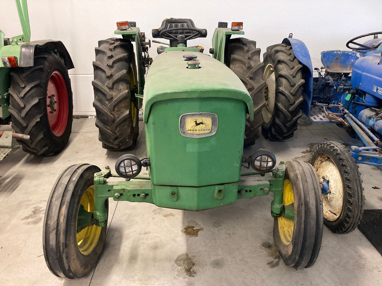 TRATTORE JOHN DEERE 1020 - Farm tractor: picture 3 TRATTORE JOHN DEERE 1020 - Farm tractor: picture 3