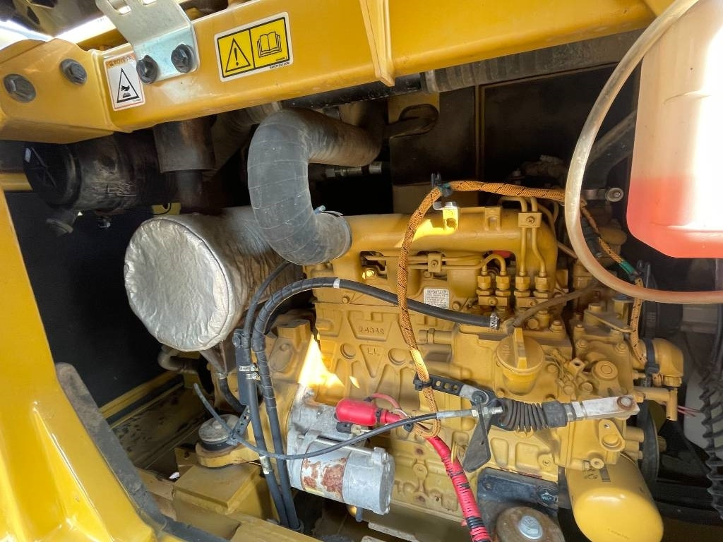 CAT 305 C CR - Mini excavator: picture 4 CAT 305 C CR - Mini excavator: picture 4