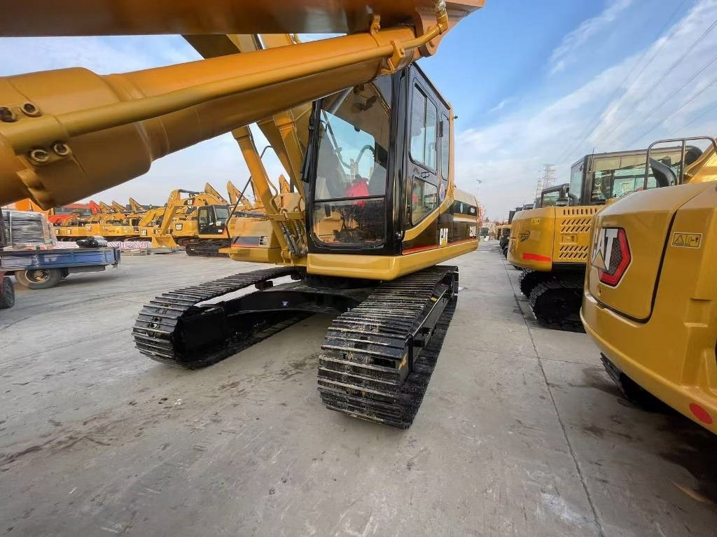 CAT 320 B - Crawler excavator: picture 3 CAT 320 B - Crawler excavator: picture 3