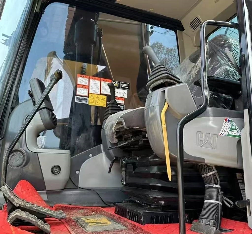 CAT 320 D - Crawler excavator: picture 2 CAT 320 D - Crawler excavator: picture 2
