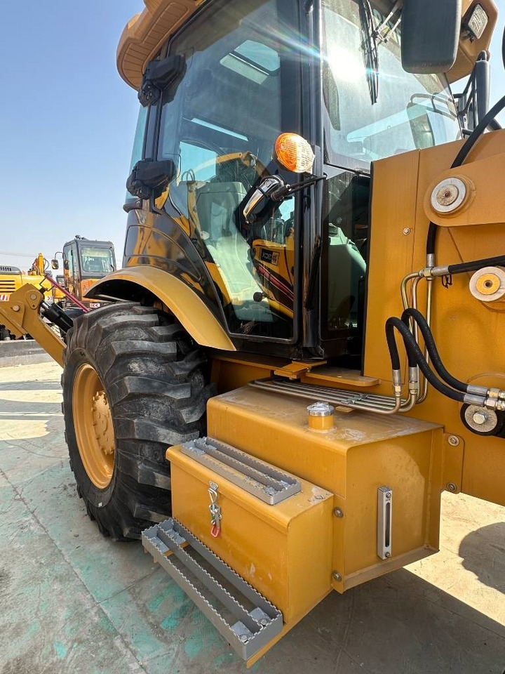 CAT 420 F - Backhoe loader: picture 2 CAT 420 F - Backhoe loader: picture 2
